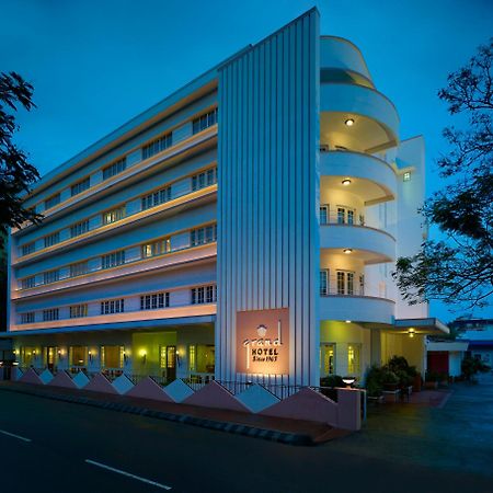 Grand Hotel Kochi Екстериор снимка
