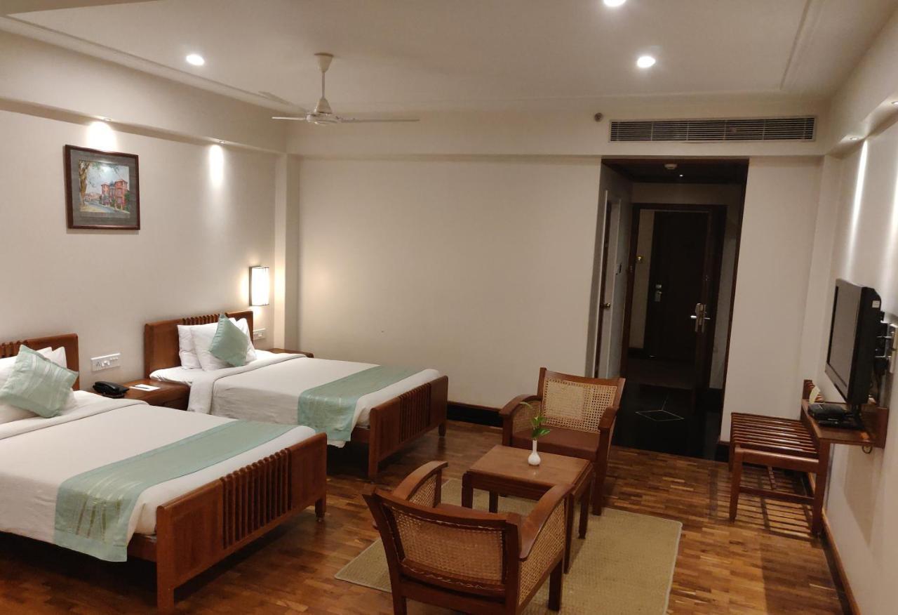 Grand Hotel Kochi Екстериор снимка
